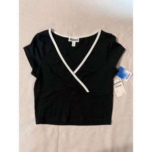 Abound Adult Top Small Black Short Sleeve Piped Surplice V Neck Crop Top Women's